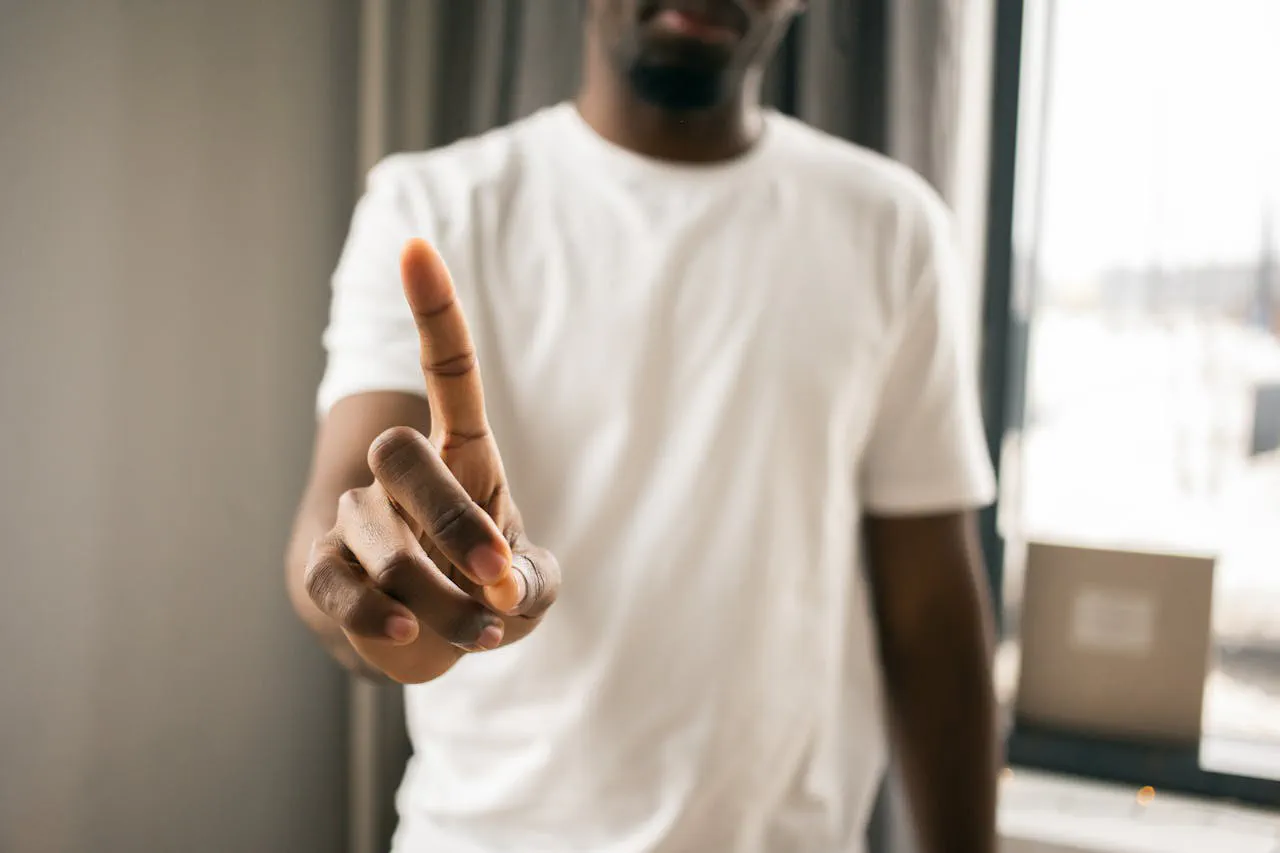 warning finger